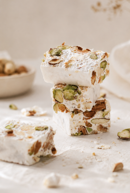 Morceaux de nougat Süvy aux pistaches et amandes